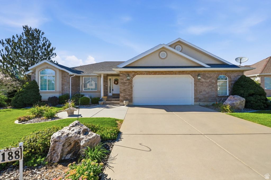 4188 S 2400 W, Roy, UT 84067 — exterior