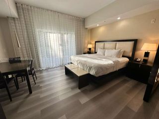 5300 NW 87th Ave 910, Doral, FL 33178