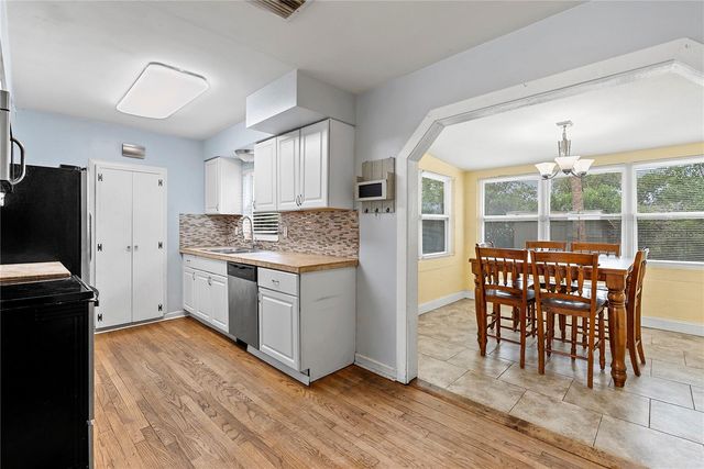 20 OLEANDER LANE, Debary, FL 32713