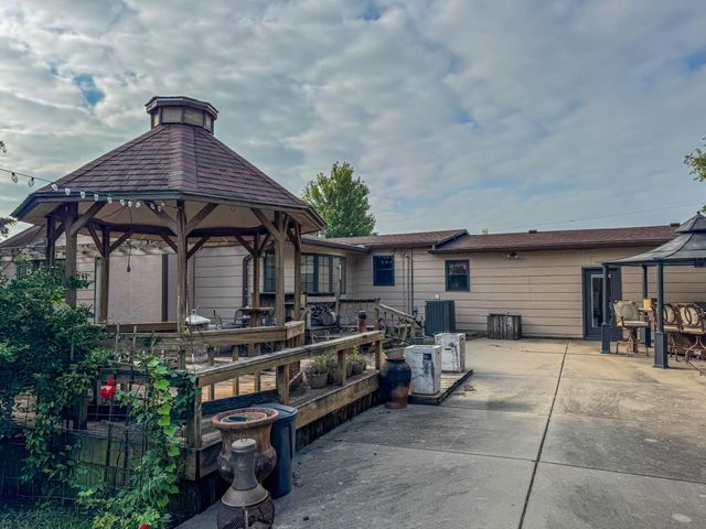 13666 SW 200th St, Rose Hill, KS 67133