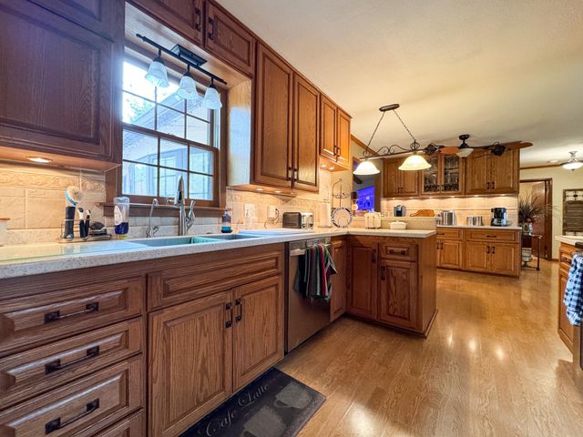 13666 SW 200th St, Rose Hill, KS 67133