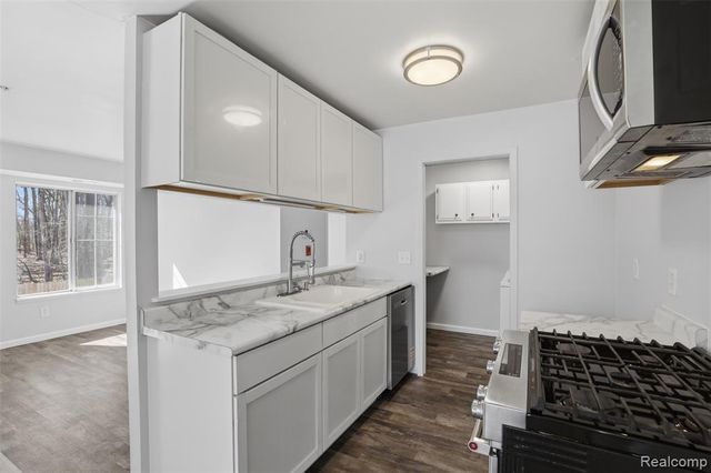 38261 Greenwood Street, Westland, MI 48185