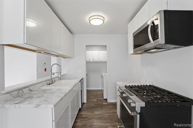 38261 Greenwood Street, Westland, MI 48185