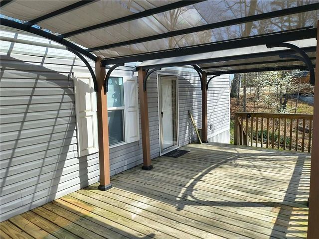 69 Gold Lake Dr, Cleveland, GA 30528