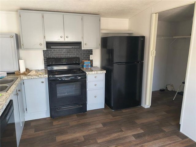 69 Gold Lake Dr, Cleveland, GA 30528