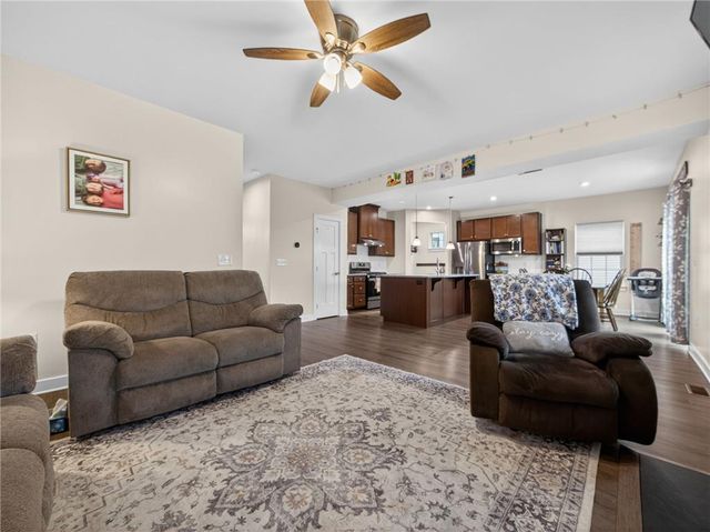 814 Blackheath Lane, North Catasauqua Bor, PA 18032