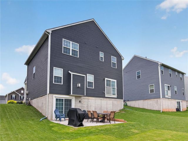 814 Blackheath Lane, North Catasauqua Bor, PA 18032
