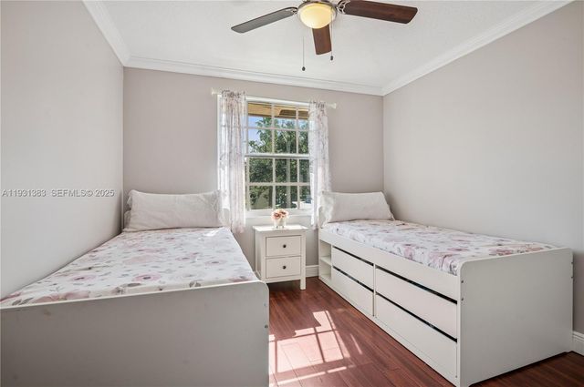 10871 NW 35th Pl, Sunrise, FL 33351