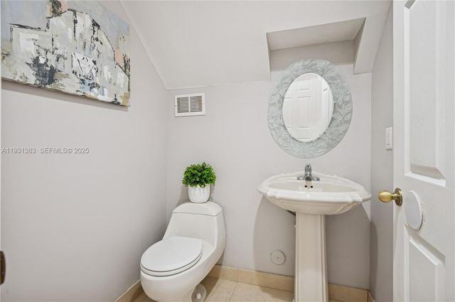 10871 NW 35th Pl, Sunrise, FL 33351