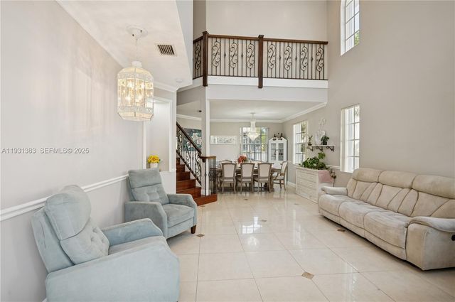 10871 NW 35th Pl, Sunrise, FL 33351