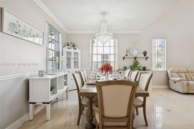 10871 NW 35th Pl, Sunrise, FL 33351