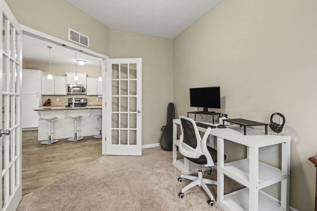 2129 Kensington Park Circle, Holland City, MI 49423