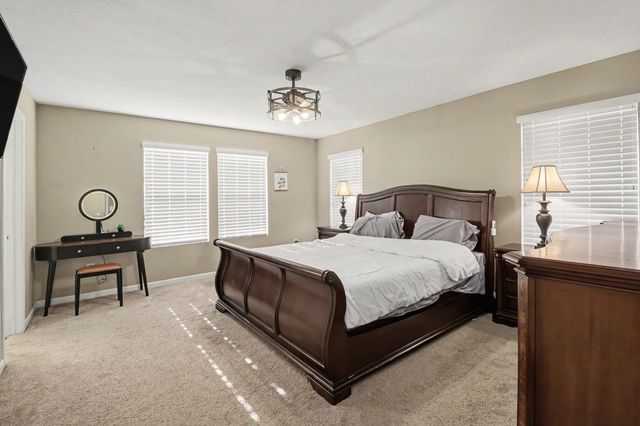 2129 Kensington Park Circle, Holland City, MI 49423