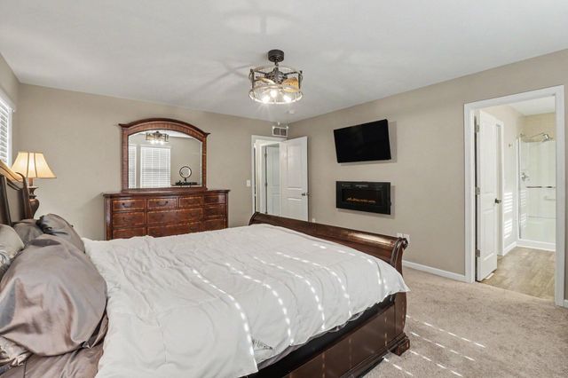 2129 Kensington Park Circle, Holland City, MI 49423