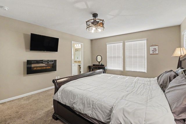2129 Kensington Park Circle, Holland City, MI 49423