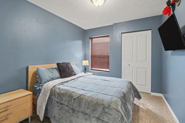 2129 Kensington Park Circle, Holland City, MI 49423