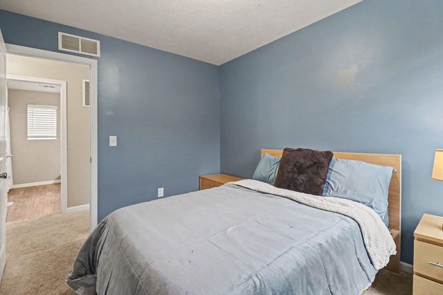 2129 Kensington Park Circle, Holland City, MI 49423