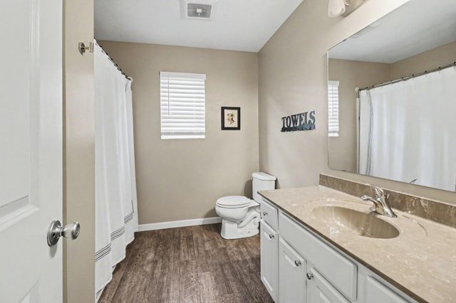 2129 Kensington Park Circle, Holland City, MI 49423
