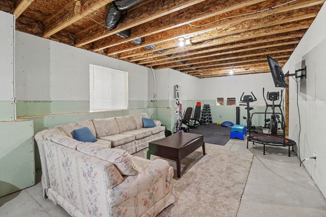 2129 Kensington Park Circle, Holland City, MI 49423