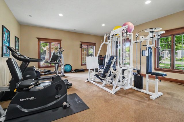 2129 Kensington Park Circle, Holland City, MI 49423