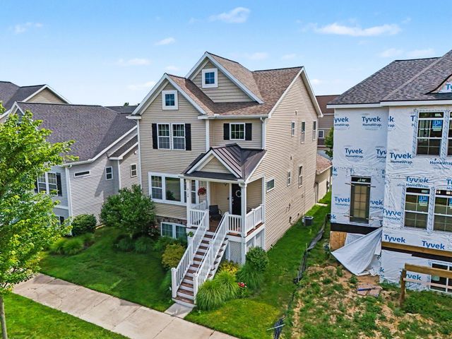 2129 Kensington Park Circle, Holland City, MI 49423