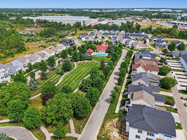 2129 Kensington Park Circle, Holland City, MI 49423
