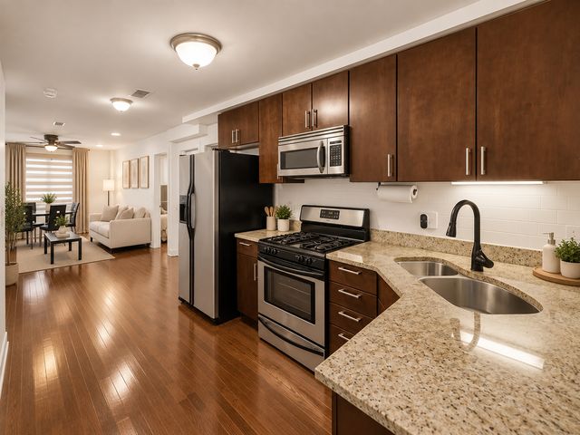 3335 W Byron Street G, Chicago, IL 60618