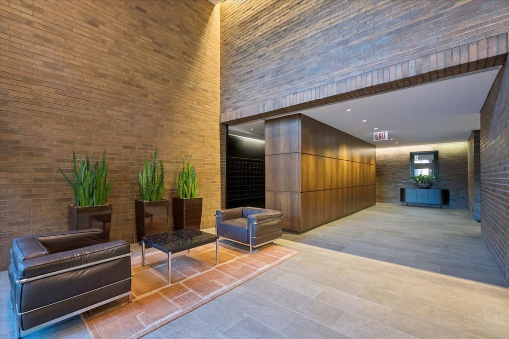 2650 N LAKEVIEW Avenue 303, Chicago, IL 60614 — photo 3
