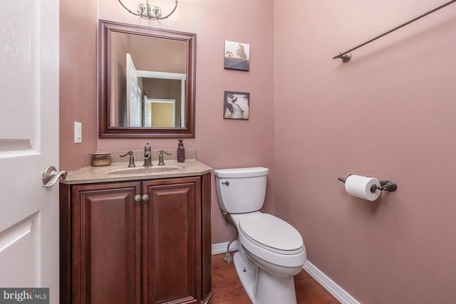 29 THREE BRIDGE RD, Monroeville, NJ 08343