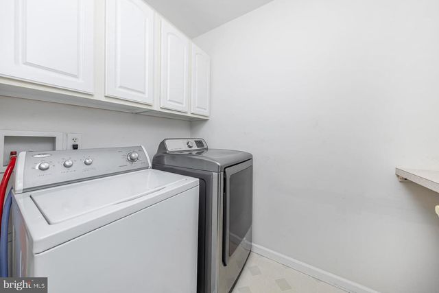 29 THREE BRIDGE RD, Monroeville, NJ 08343