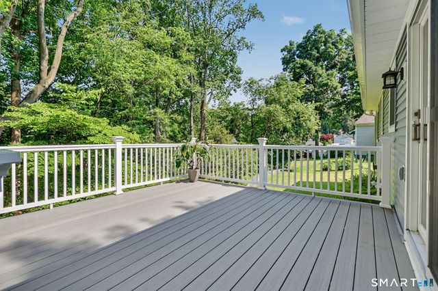 11 A Greenlawn Drive, Fairfield, CT 06825