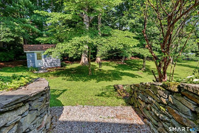11 A Greenlawn Drive, Fairfield, CT 06825