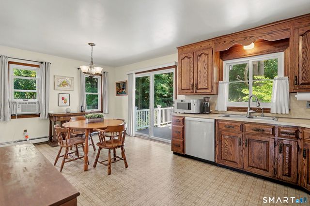 11 A Greenlawn Drive, Fairfield, CT 06825