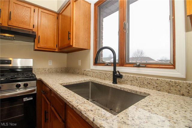 901 Pearson Circle 3, Boardman, OH 44512