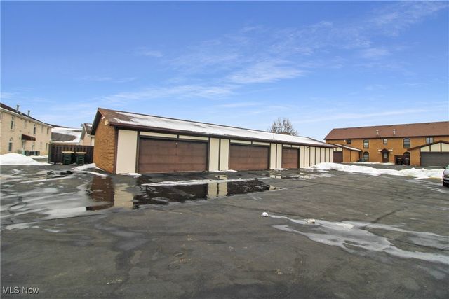 901 Pearson Circle 3, Boardman, OH 44512