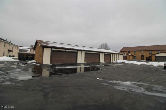 901 Pearson Circle 3, Boardman, OH 44512