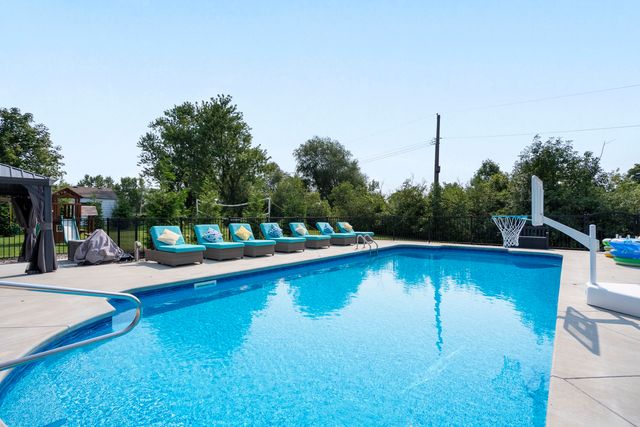 3909 Ann Arbor Saline Road, Lodi Twp, MI 48103