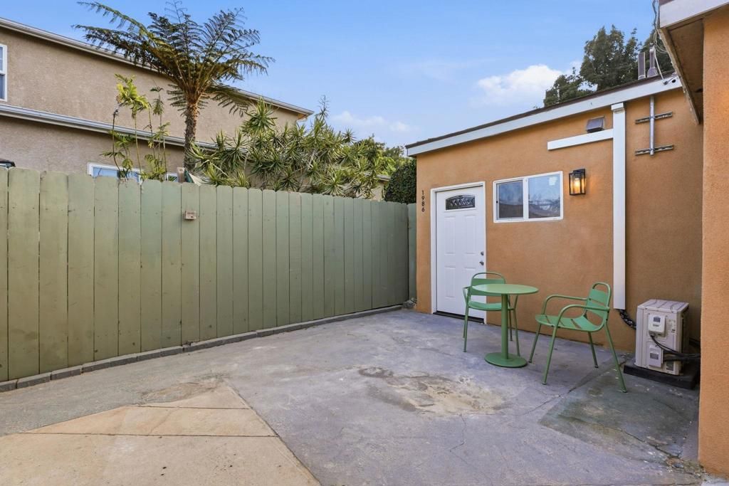 Image 20 of property listing at 1988 Catalina A,B,C, San Diego, CA 92107