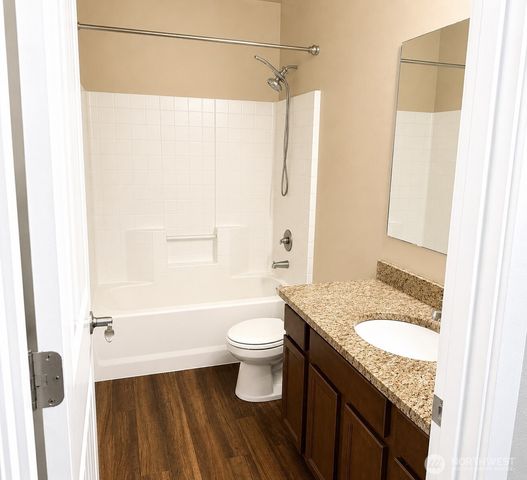 8204 237th Street E, Graham, WA 98338