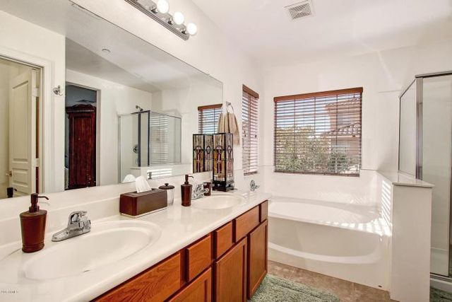 1674 E Joseph Way, Gilbert, AZ 85295