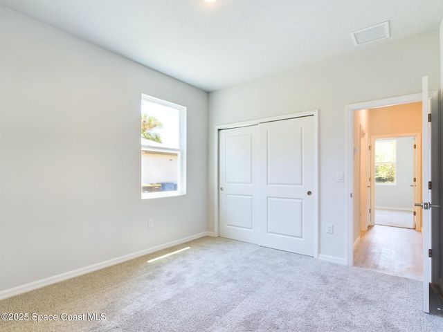 1085 SW Harlingen Road SW, Palm Bay, FL 32908