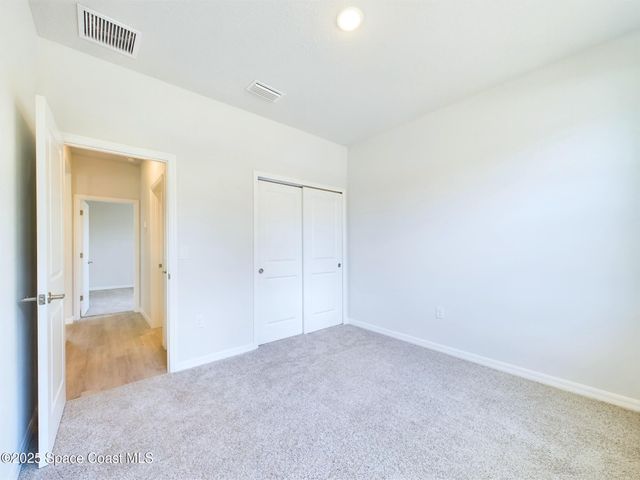 1085 SW Harlingen Road SW, Palm Bay, FL 32908