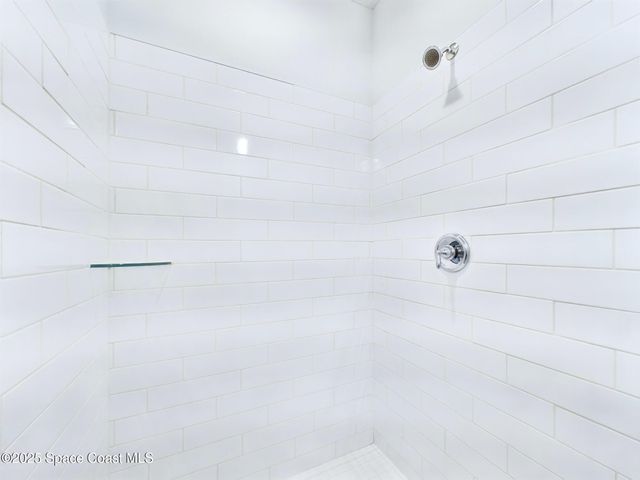 1085 SW Harlingen Road SW, Palm Bay, FL 32908