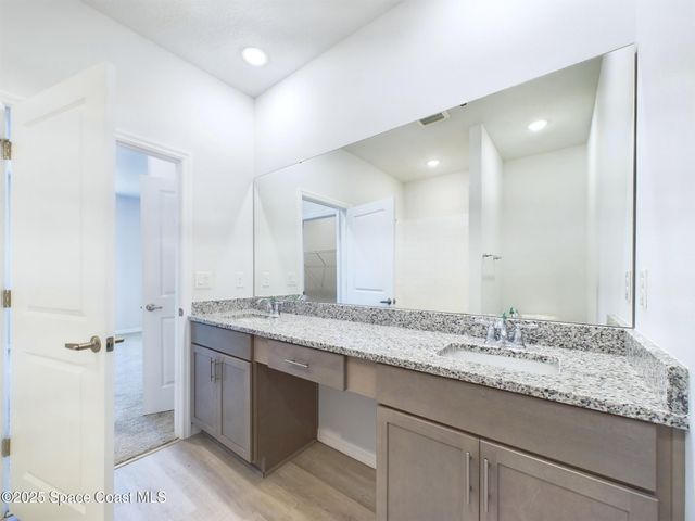 1085 SW Harlingen Road SW, Palm Bay, FL 32908