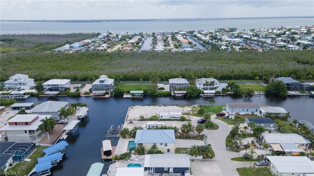 2692 N Ibis CT, ST. JAMES CITY, FL 33956 — photo 4