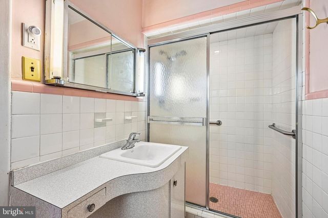 871 WAYSIDE LN, Haddonfield, NJ 08033