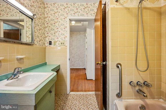 871 WAYSIDE LN, Haddonfield, NJ 08033