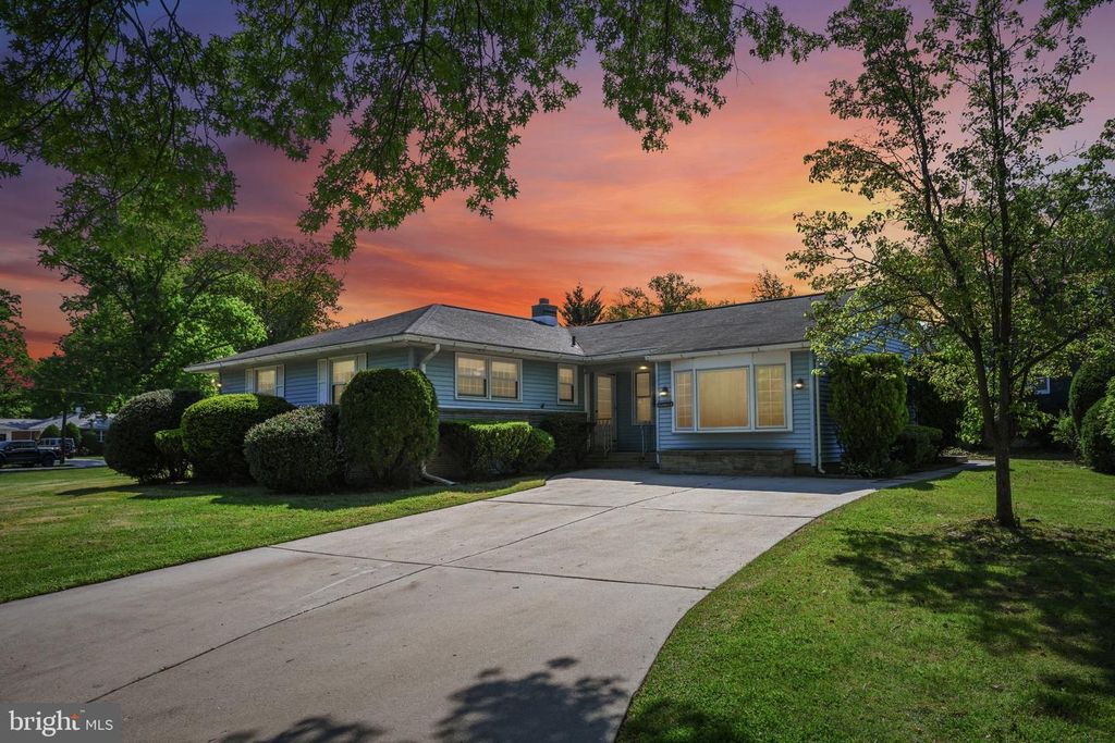 871 WAYSIDE LN, Haddonfield, NJ 08033