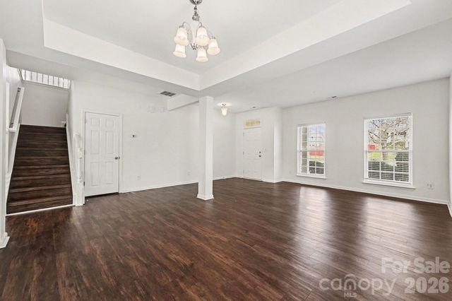 10525 Dominion Village Drive, Charlotte, NC 28269