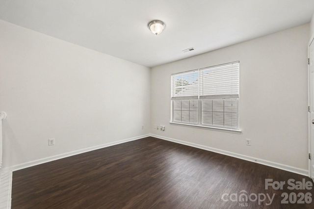 10525 Dominion Village Drive, Charlotte, NC 28269